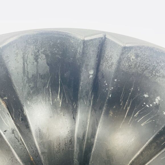 Chilton 10" Fluted Bundt Cake Pan Jello Mold Cast Aluminum VTG Poppy Orange Red - Picture 9 of 12